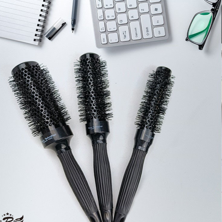 Ceramic Round Brush Roller Comb – Frizz-Free Blowout & Voluminous Curls