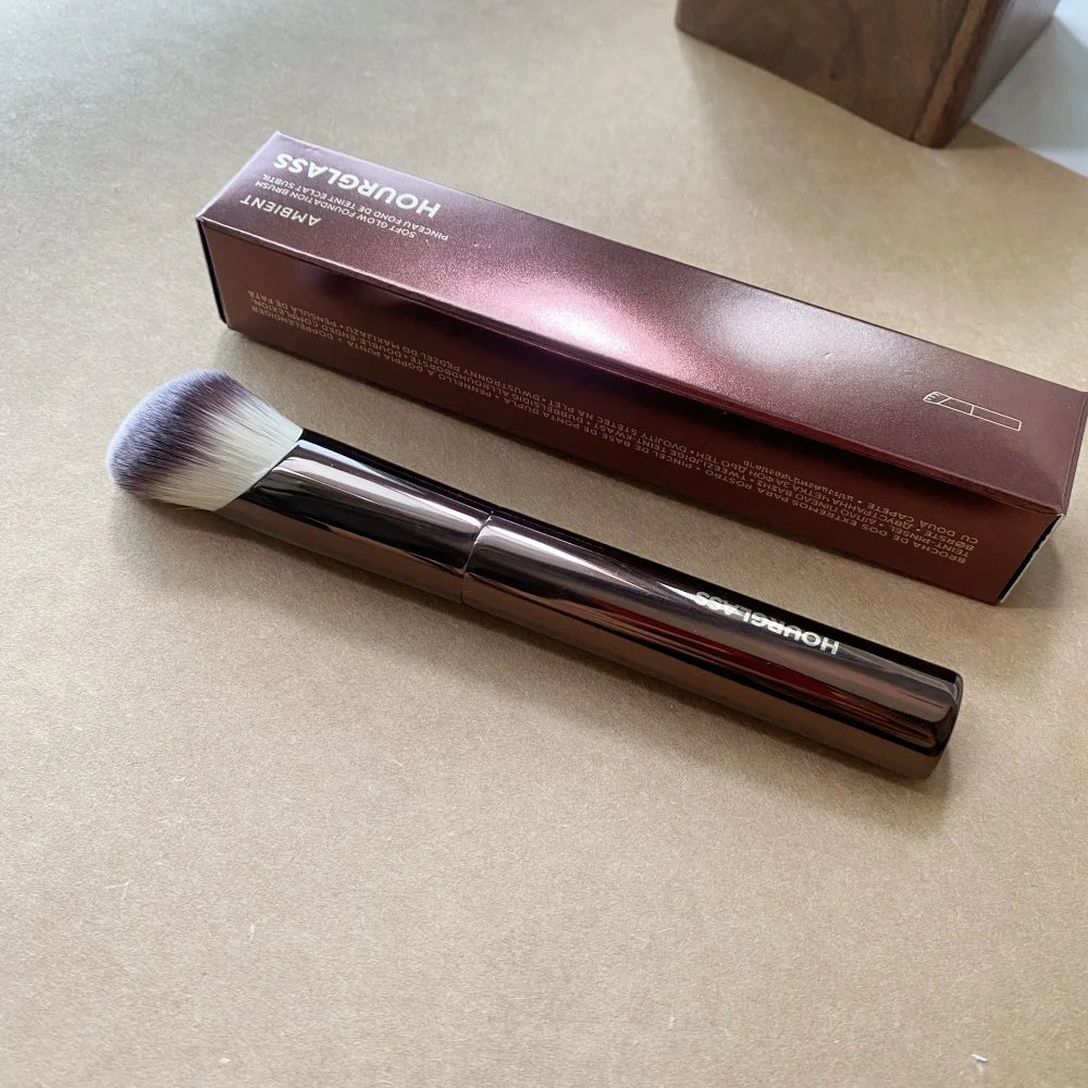 Hourglass Makeup Brushes Face