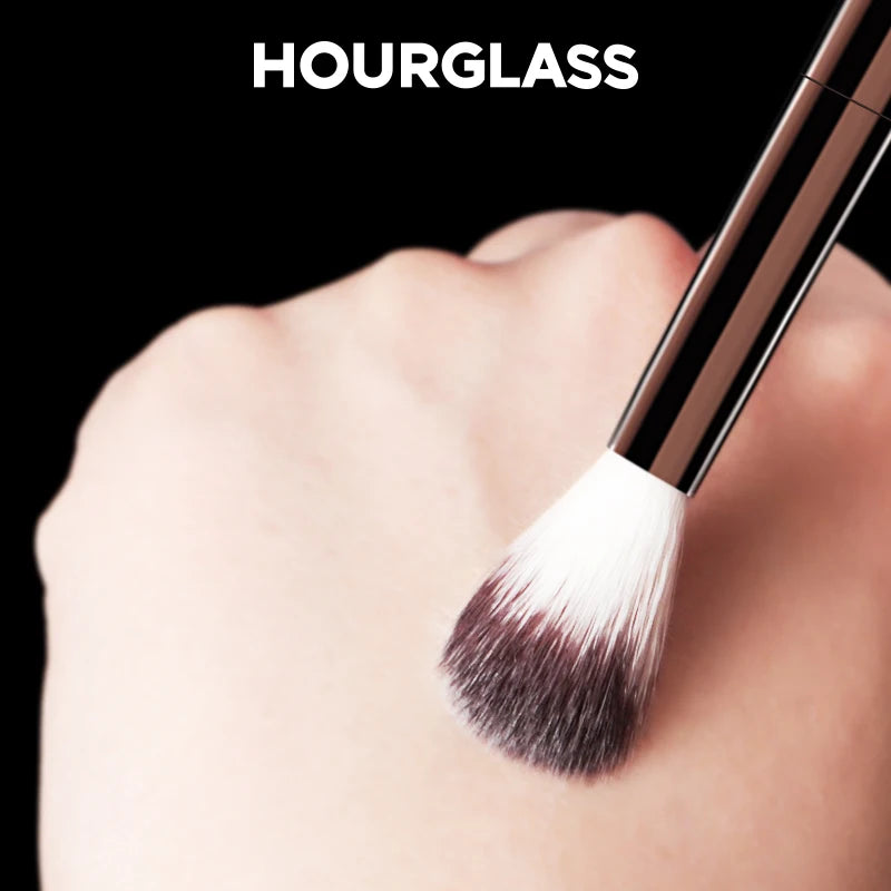 Hourglass Makeup Brush  No.14 for eyeshadow