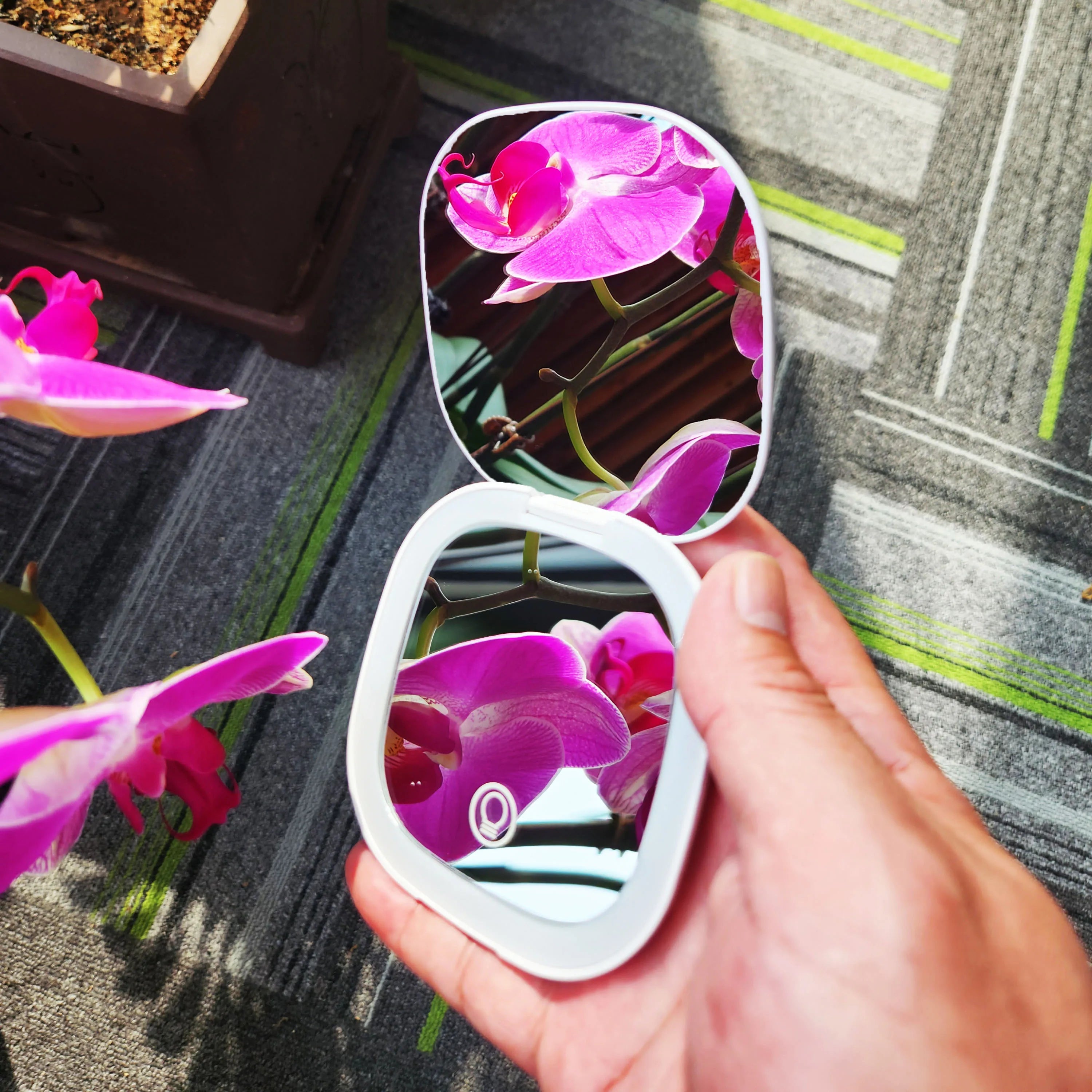 Mini Compact Foldable Pocket Hand Led Makeup Mirror