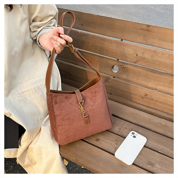 Luxe Faux Leather Bucket Bag – Large Capacity Hobo Shoulder Bag for Women