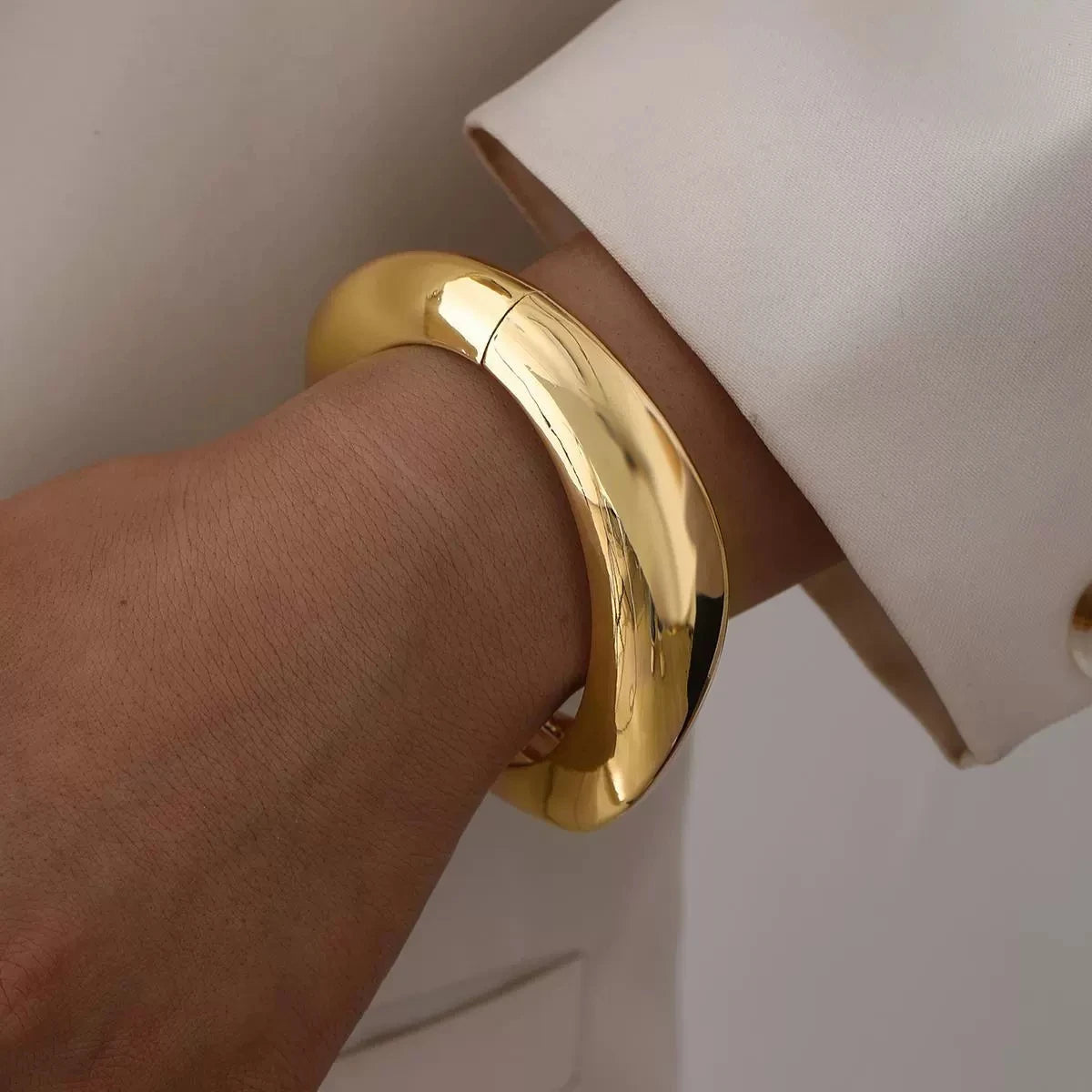 Teardrop Cuff Bangle Bracelet for Women – Adjustable Gold & Silver Open Bracelet