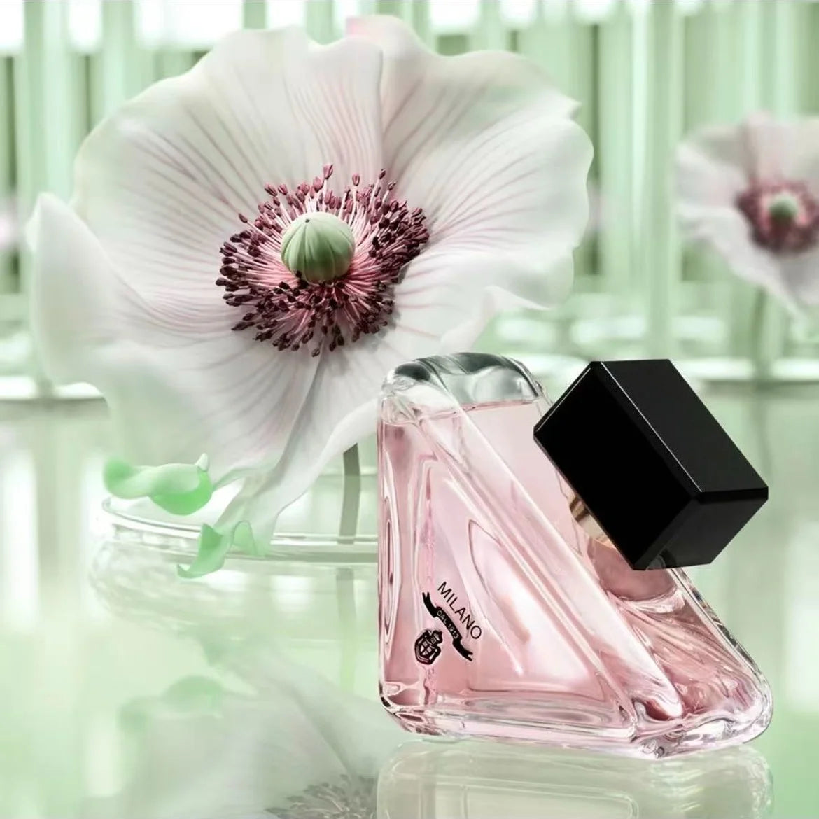 90ML Classic Brand Perfume Spray Long-lasting Fragrance Warm Woody Amber Notes Soft Sensual Suitable Gifting Commuting  Dates Nanasbeautyholic