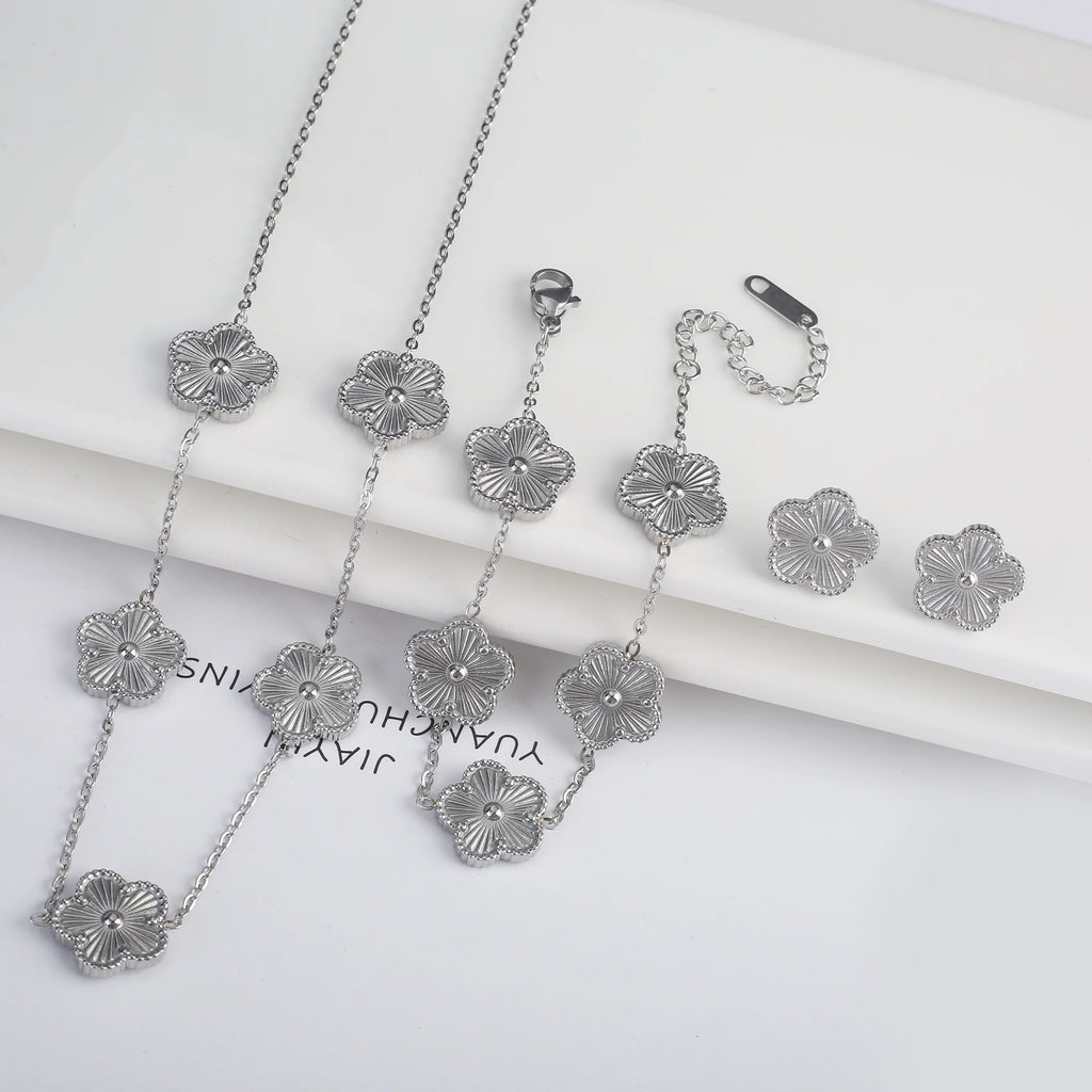 18K Gold Plated Flower Jewelry Set | 3-Piece Necklace Earrings Bracelet | Stainless Steel | Women's Fashion Gift