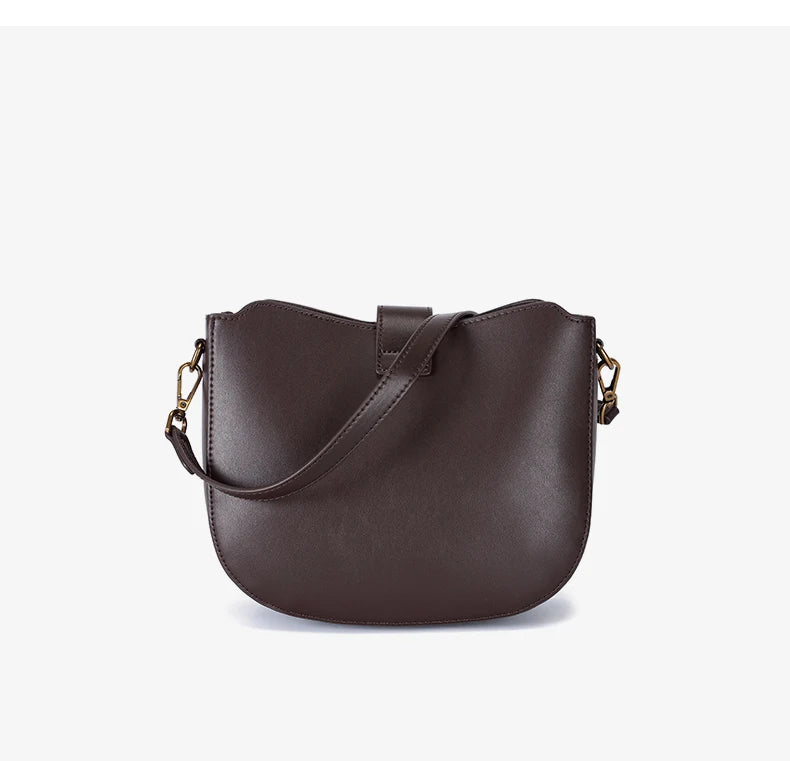 Genuine Cowhide Leather Shoulder Bag – Soft, Structured & Timeless