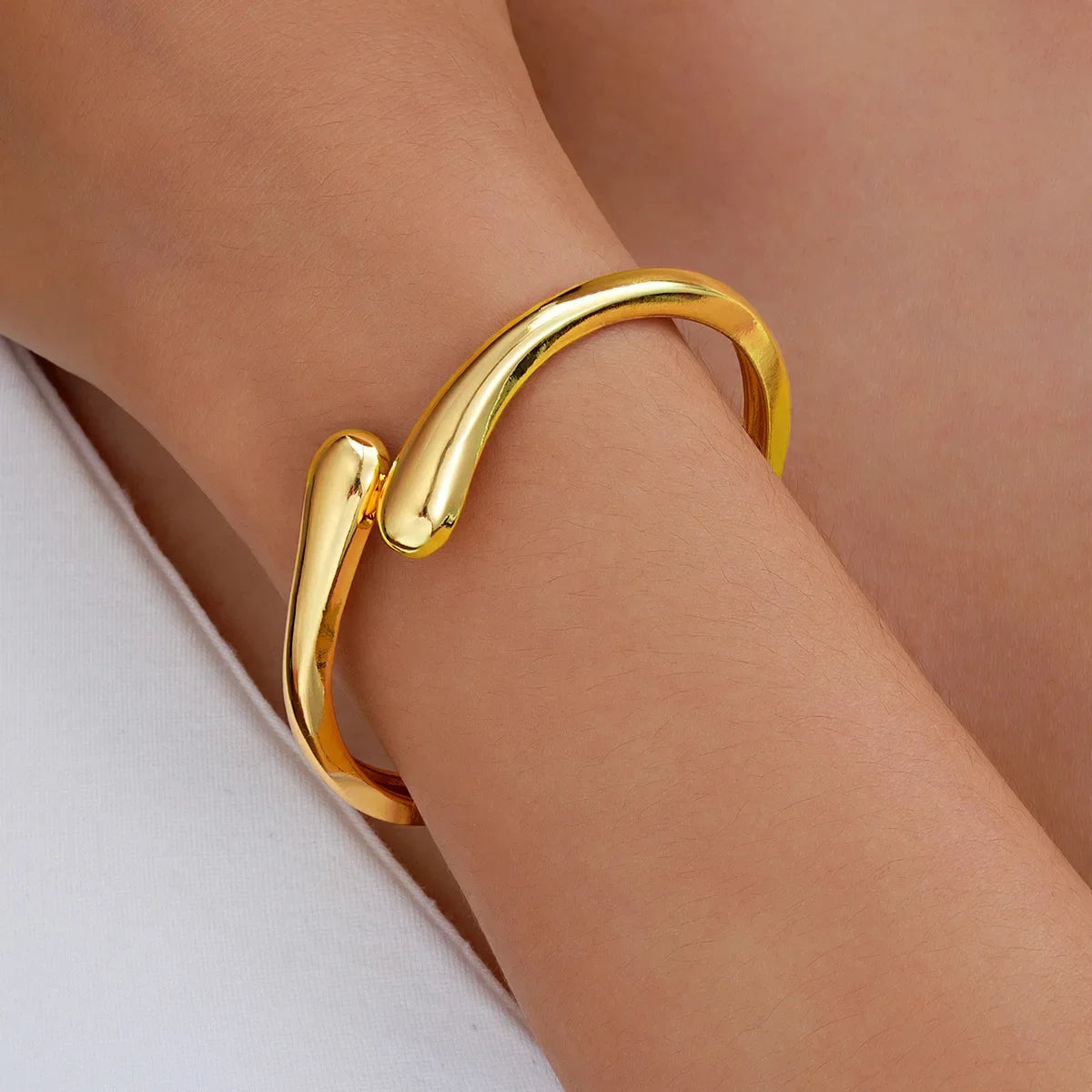 Teardrop Cuff Bangle Bracelet for Women – Adjustable Gold & Silver Open Bracelet