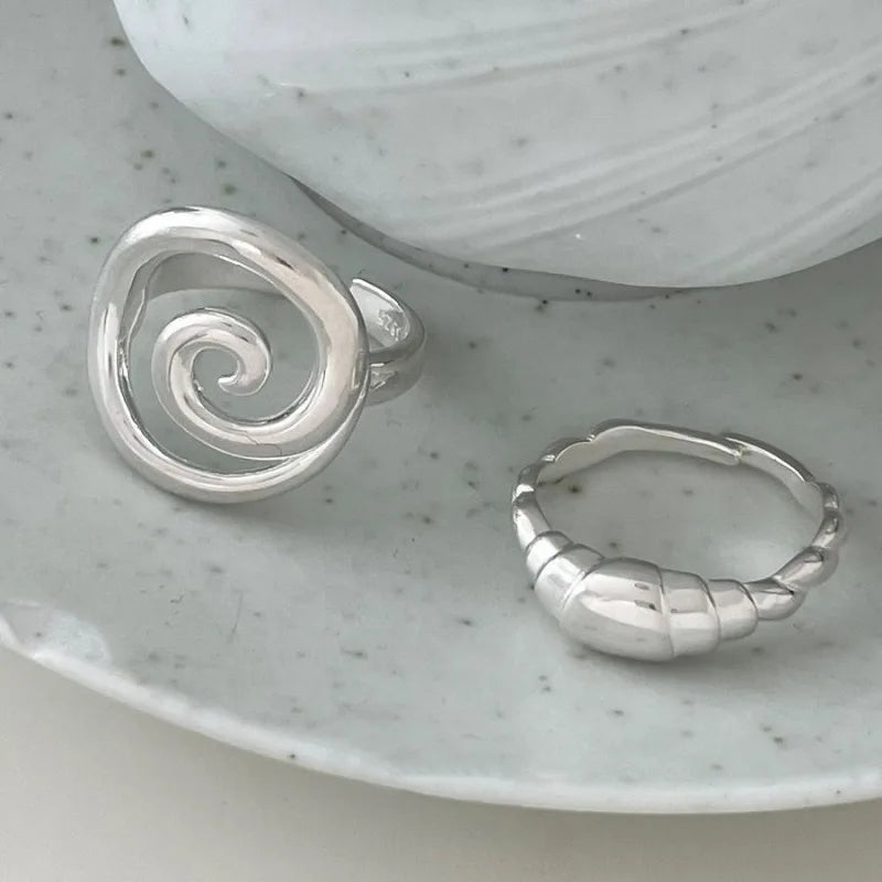 925 Sterling Silver Flower Ring for Women | Hollow Retro Design | Allergy-Free | VENTFILLE Fine Jewelry