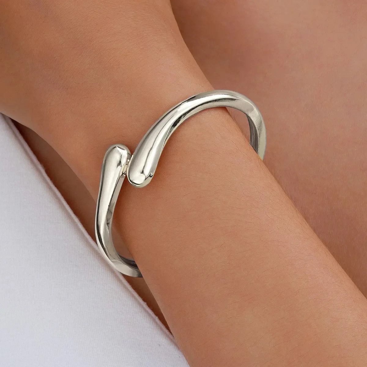 Teardrop Cuff Bangle Bracelet for Women – Adjustable Gold & Silver Open Bracelet