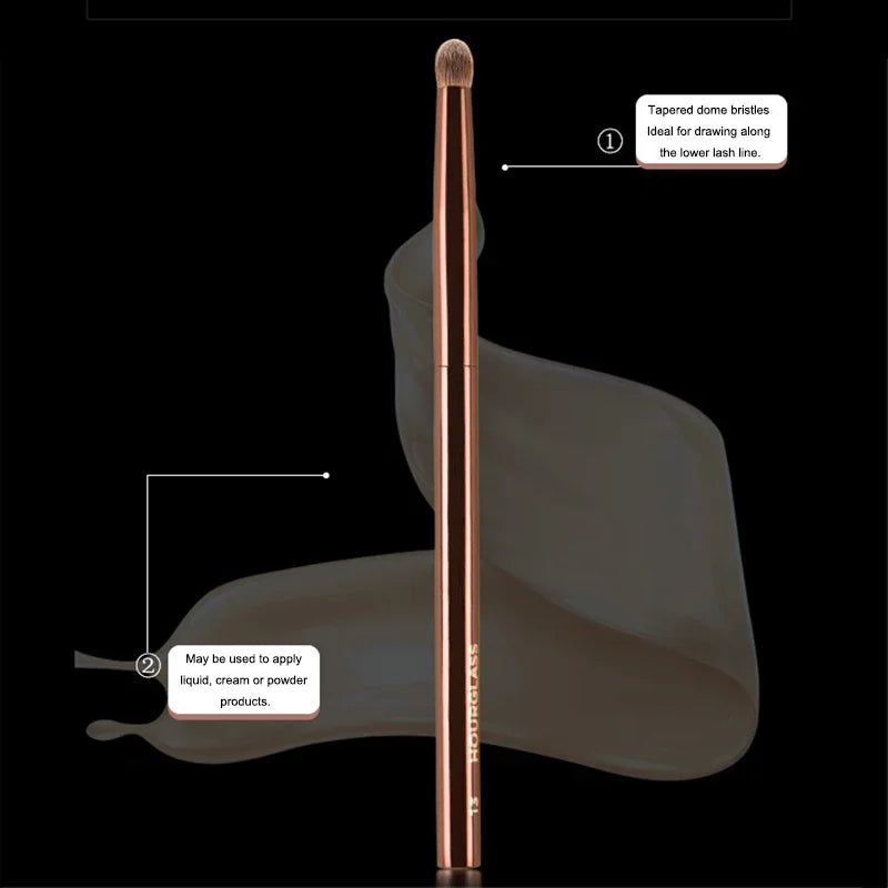 Hourglass Precision Smudge Brush