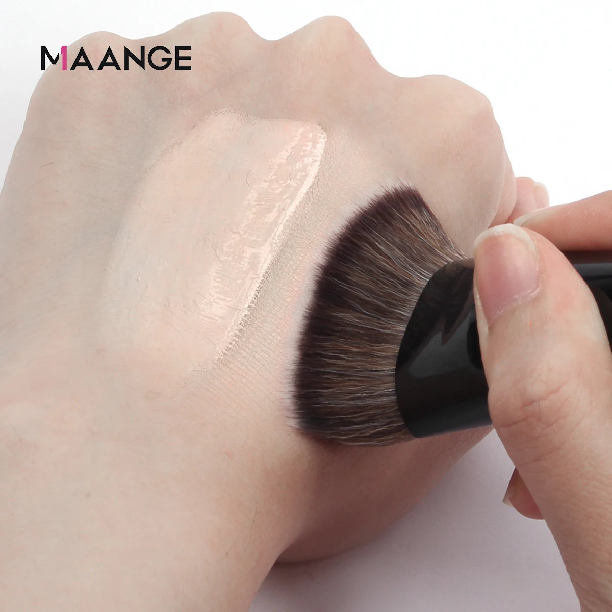 MAANGE Single Flat Round Tube Flat Head Foundation Brush
