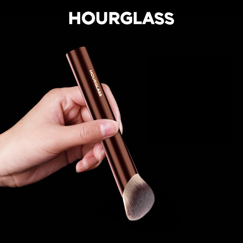 Hourglass Makeup Brush foundation