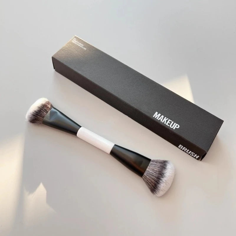 F4 Dual-Ended Foundation Face Brush