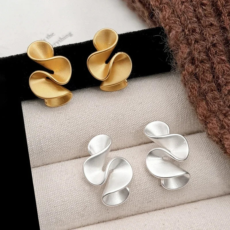 Sterling Silver Twisted Flower Stud Earrings — 18K Gold Plated, Minimalist Fine Jewelry