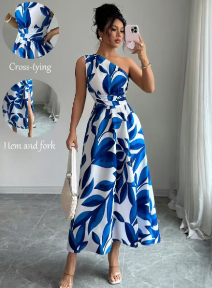 Elegant Split Maxi Dress – Flowy & Chic